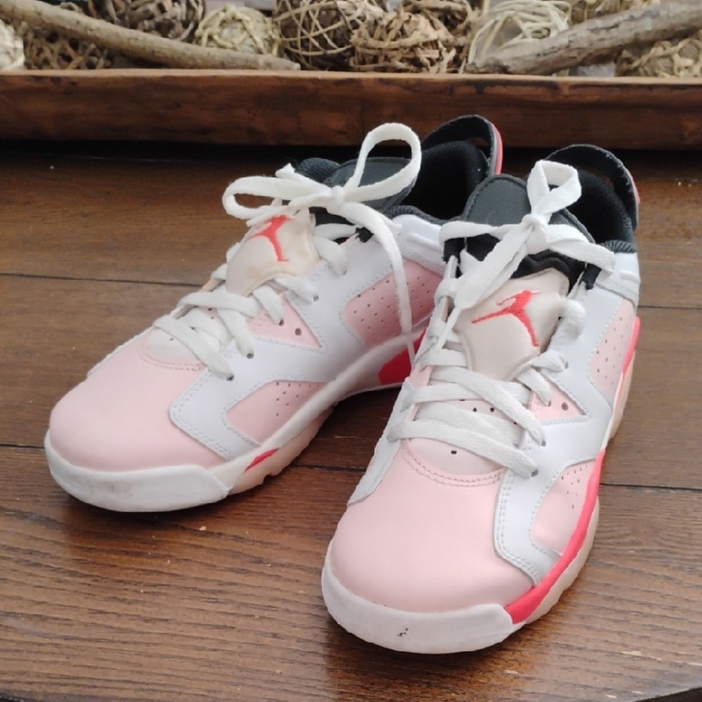 🚨B2G1 AIR JORDAN 6 Retro Low "Atmosphere" Hot/Soft Pink White Sneaker